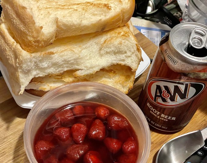 健全そうで全然カロリーオーバーなあさごはん 