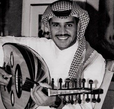 ShrouqAlabadi's tweet photo. يقول خالد عبد الرحمن:
لو ابي غيرك ترا حولي كثير بس قلّبي ما يفز لكل عابر.🤍 https://t.co/oaK2R72vZg