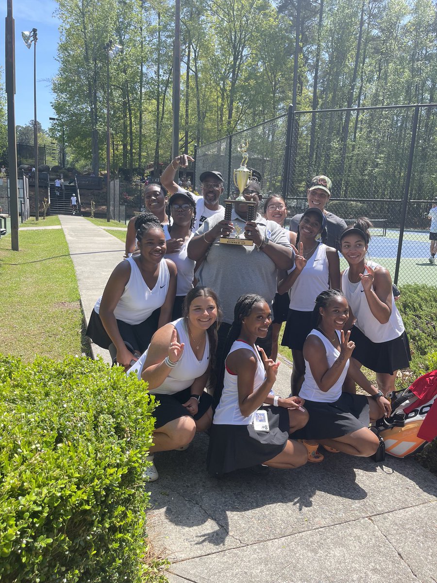 UGHSprincipal's tweet photo. Congrats to Ms. Williams and the girls tennis team who are now 2nd in the region. #GoLadyPats @HHS_Conyers @patriots_hhs https://t.co/s0Ma6n2qkO