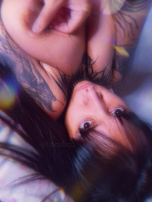 TreceTrc3_'s tweet photo. ¡No puedo creerlo!
Hice la escena así y nunca volveré a hacer eso.
¡Mi escena en solitario fue publicada en mi página de FANSMINE!
Consigue tu suscripción gratuita aquí:
https://t.co/MRi4CAm9Lw https://t.co/rqiqIv6ubL
