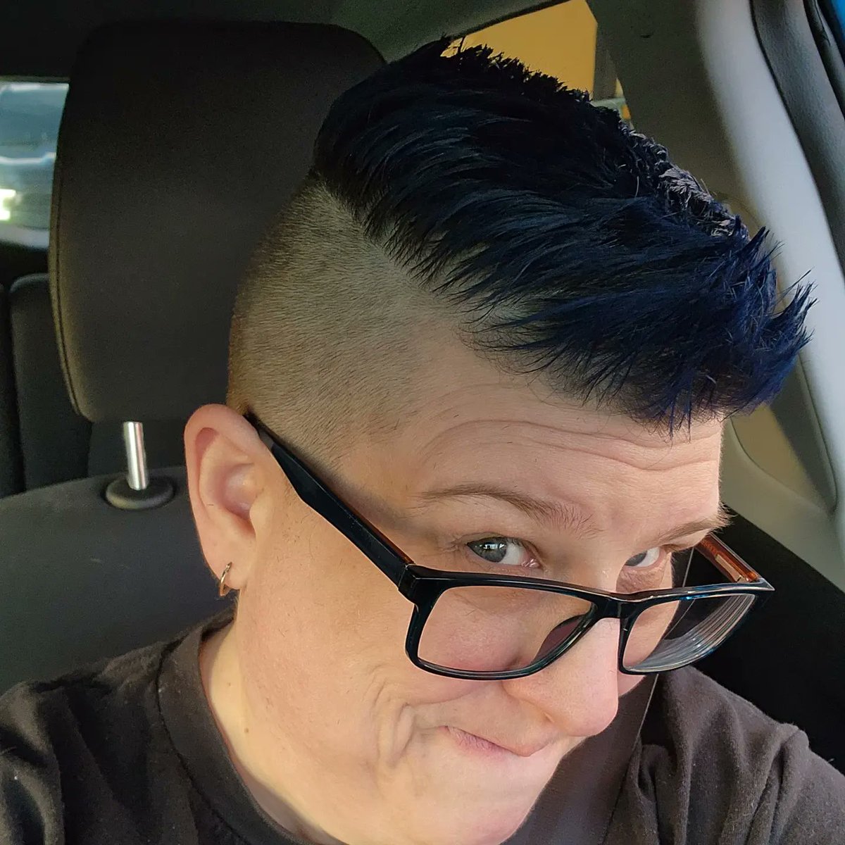 Devsfan55's tweet photo. Hairs done. 💙 #retroblue #bluehairdontcare https://t.co/ZXwrjxrQeZ