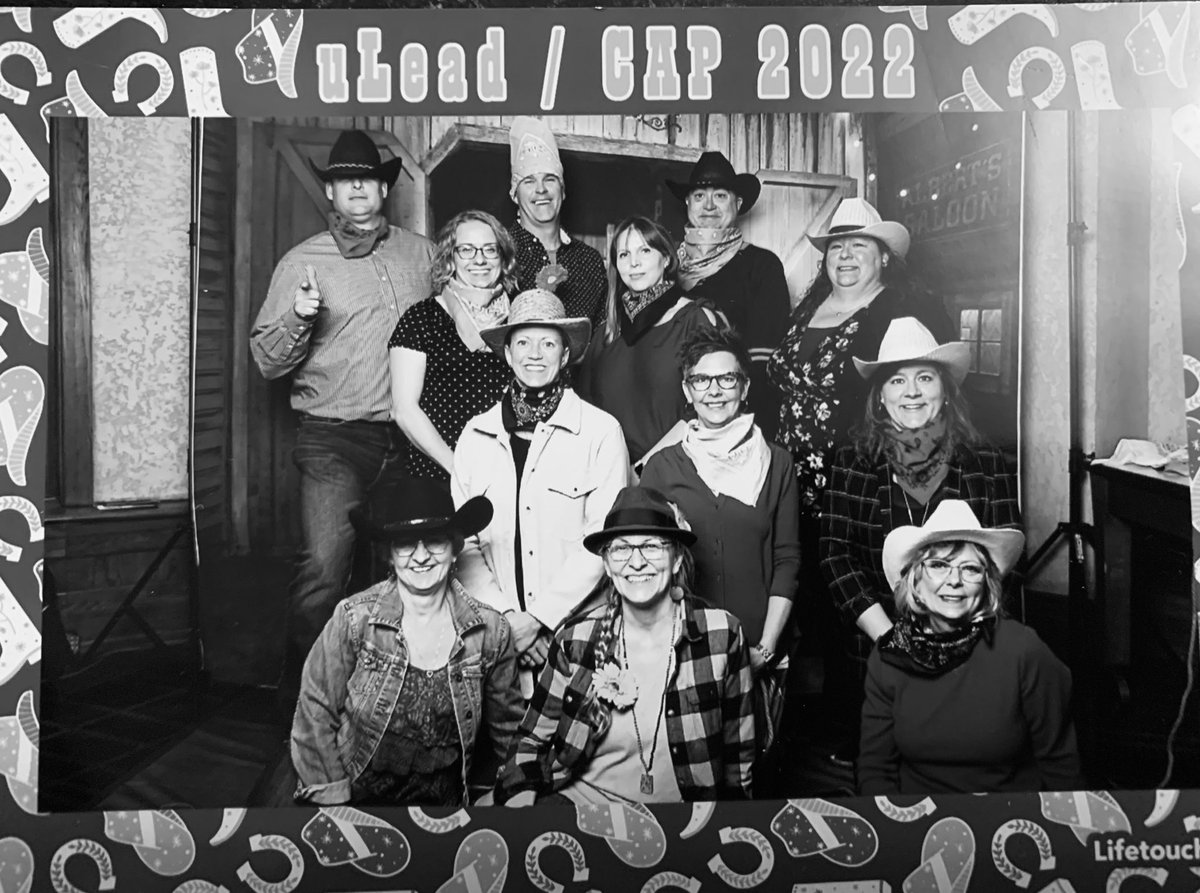 Kim Carson tweet media