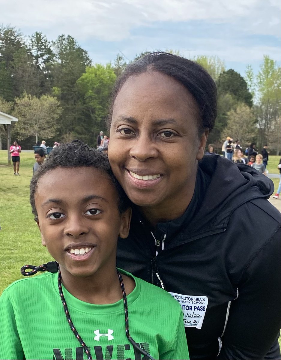 KingKellyTeam's tweet photo. WHES is the place to be!💕 More Boosterthon FunPics …thank you parents for supporting! #WHESThrivers #groWHere https://t.co/gT3XfFaWEQ