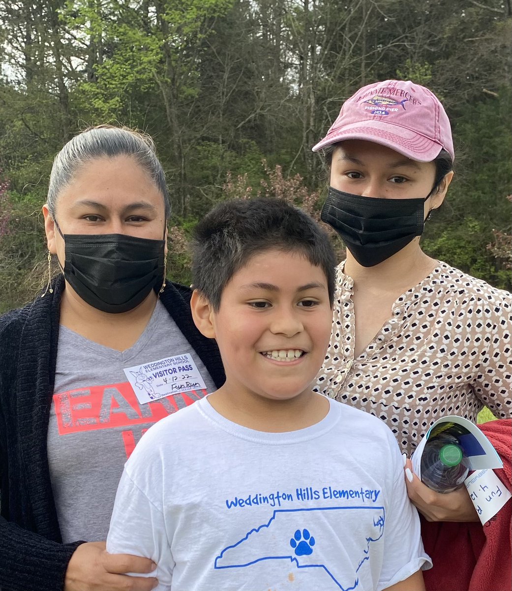 KingKellyTeam's tweet photo. WHES is the place to be!💕 More Boosterthon FunPics …thank you parents for supporting! #WHESThrivers #groWHere https://t.co/gT3XfFaWEQ