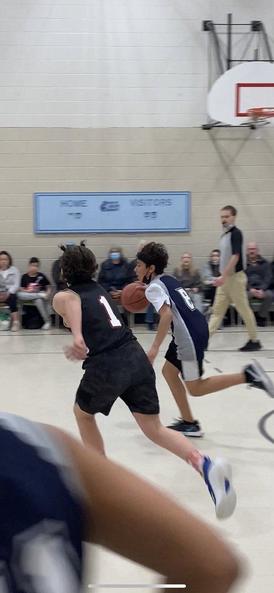 RyanPoelzer's tweet photo. @HarbourLandSch Senior Boys Hawks take the win in OT, 71-70!! Amazing work Hawks! 🏀 https://t.co/s29u7QNmst