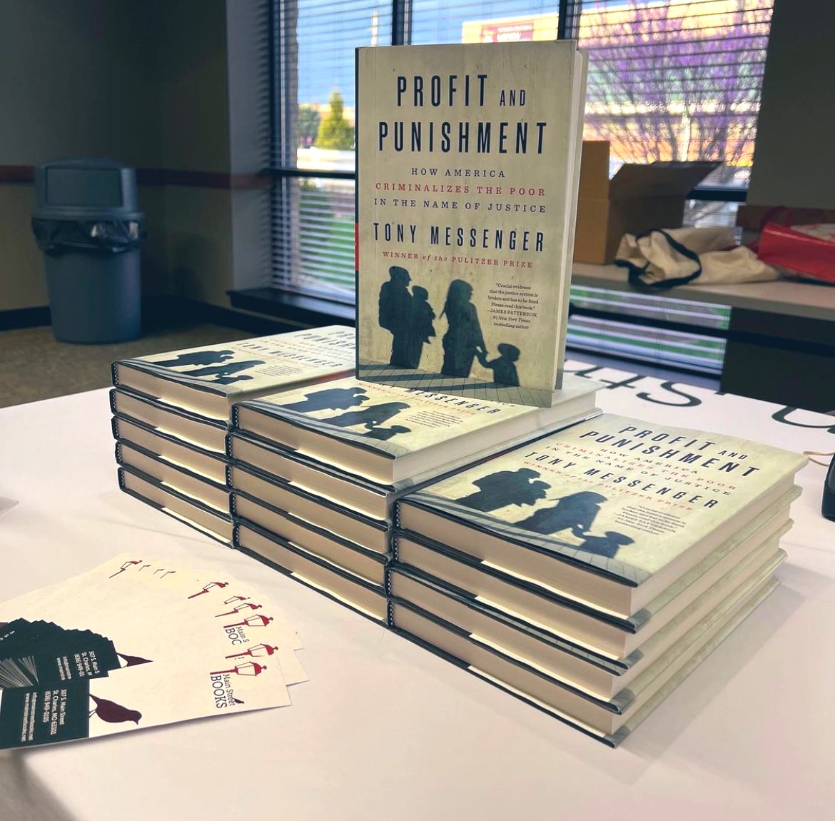 mainstreetbooks's tweet image. For the first time in over two years, Main Street Books is back at @visitmylibrary &amp;amp; we could not be happier! We&apos;re here tonight with Pulitzer Prize-winning author @tonymess &amp;amp; his book PROFIT AND PUNISHMENT. Join us at Spencer Road Library at 7pm! #authormeet