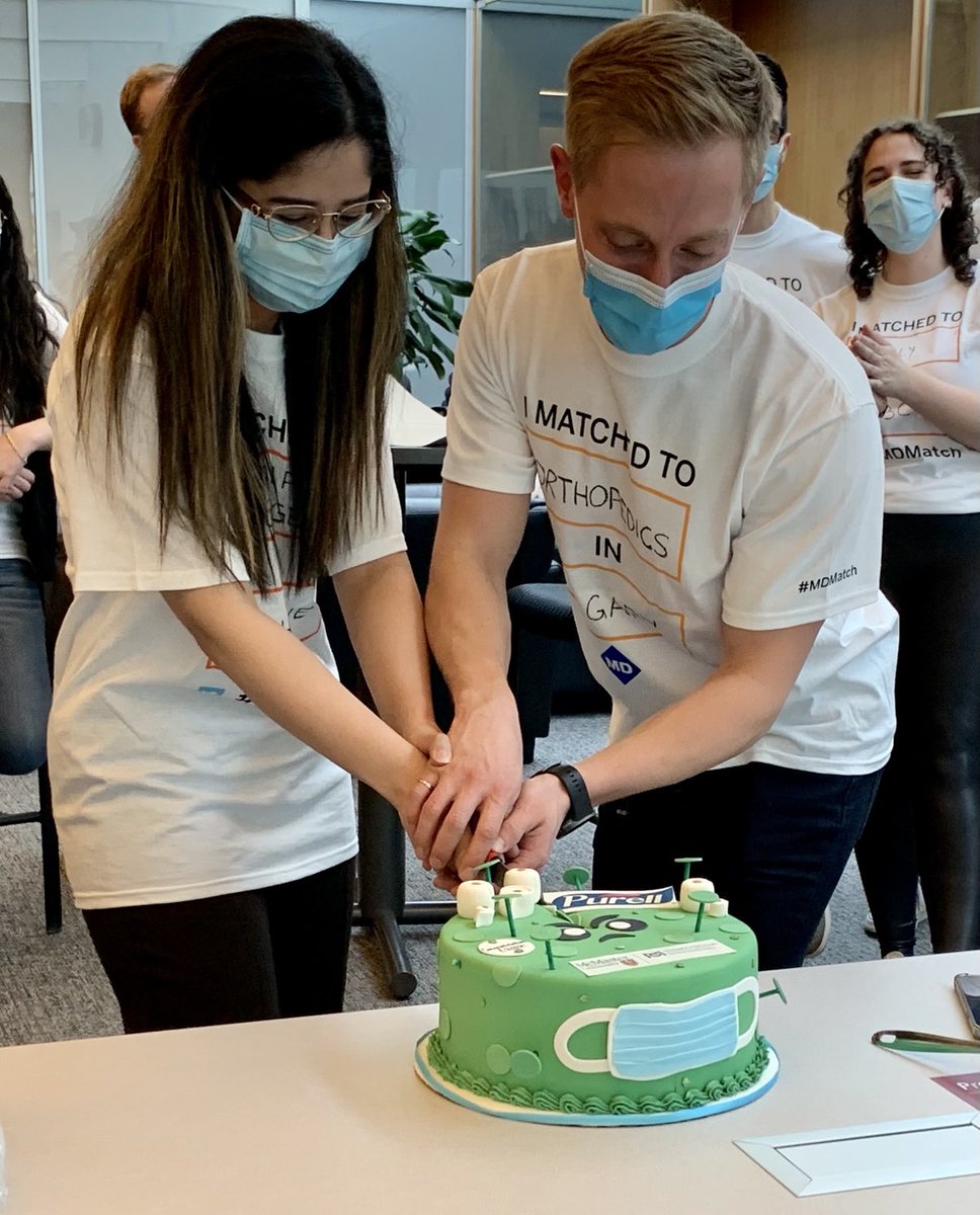 margomountjoy's tweet photo. Congratulations to the @MacMedWRC class of 2022 on your #MDmatch! Super proud of this ‘COVID-class’. A resilient and adaptable cohort of medical students about to embark on a myriad of medical specialties across canada 🇨🇦 🍁 @machealthsci https://t.co/3sWL2HaHfl