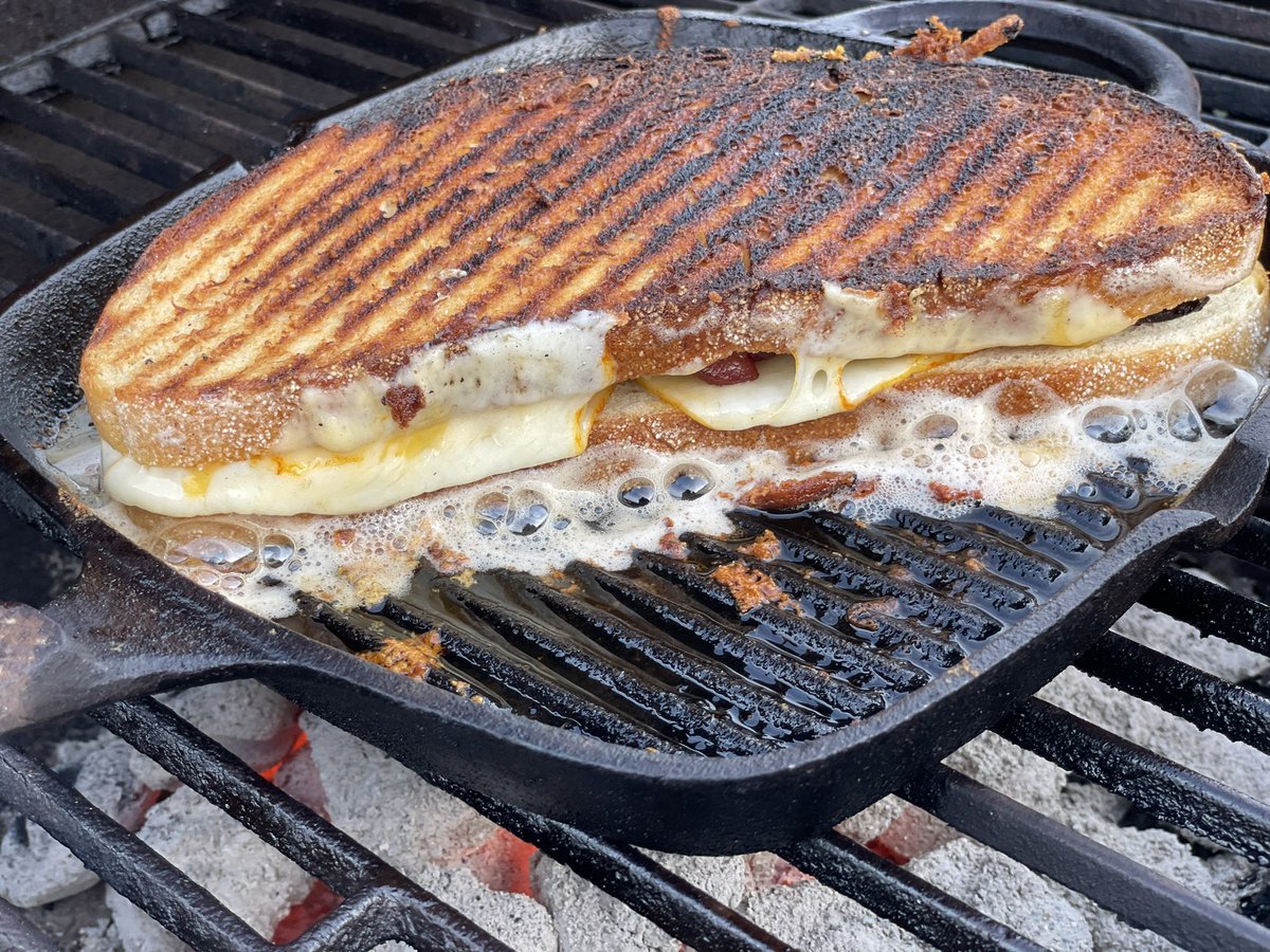 SemiProOutdoors's tweet photo. Call me grilled Cheesus. #NationalGrilledCheeseDay 

https://t.co/Uqia9J5gT8 https://t.co/43FFIwpqyR