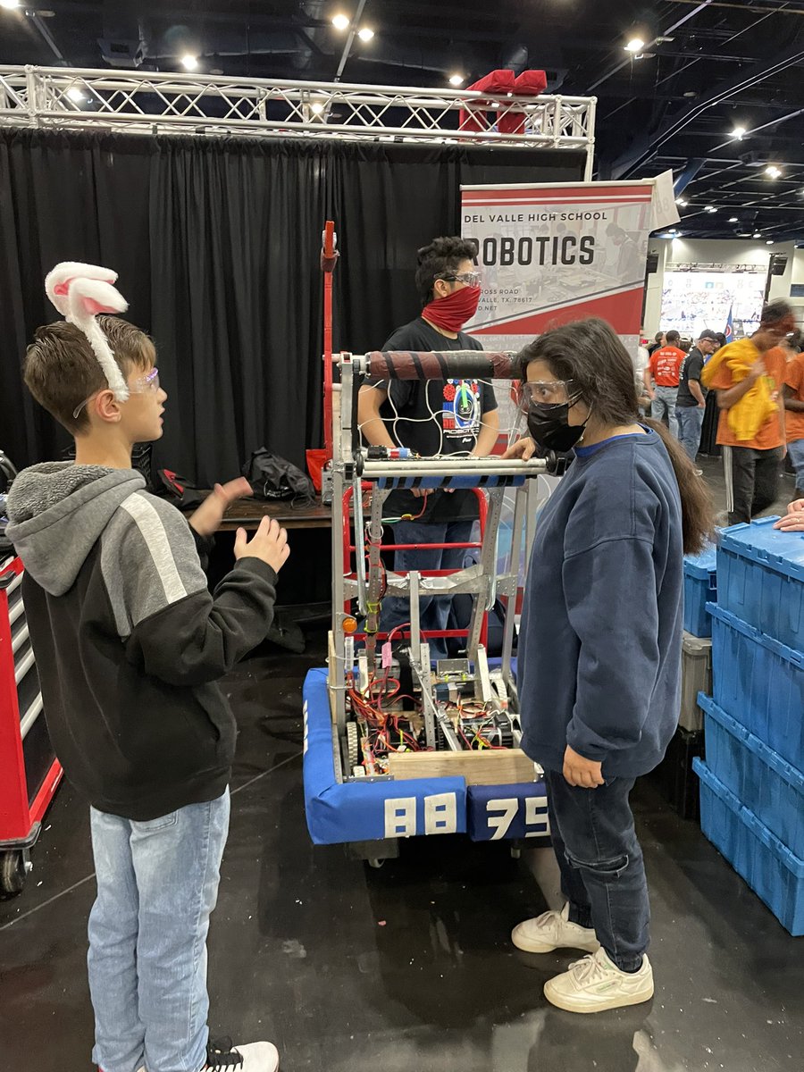 RedBIRDRoboticx's tweet photo. Sorry fans, the end of the season came in like a wrecking ball. The #frc8879 REDBird took a beating but played through the end of the qualifying matches. @FIRSTinTexas, we’ll see you next year. 🦾🙌🏼☄️ #DVISD_Robotics #DVProud https://t.co/T0hWOxO2oy