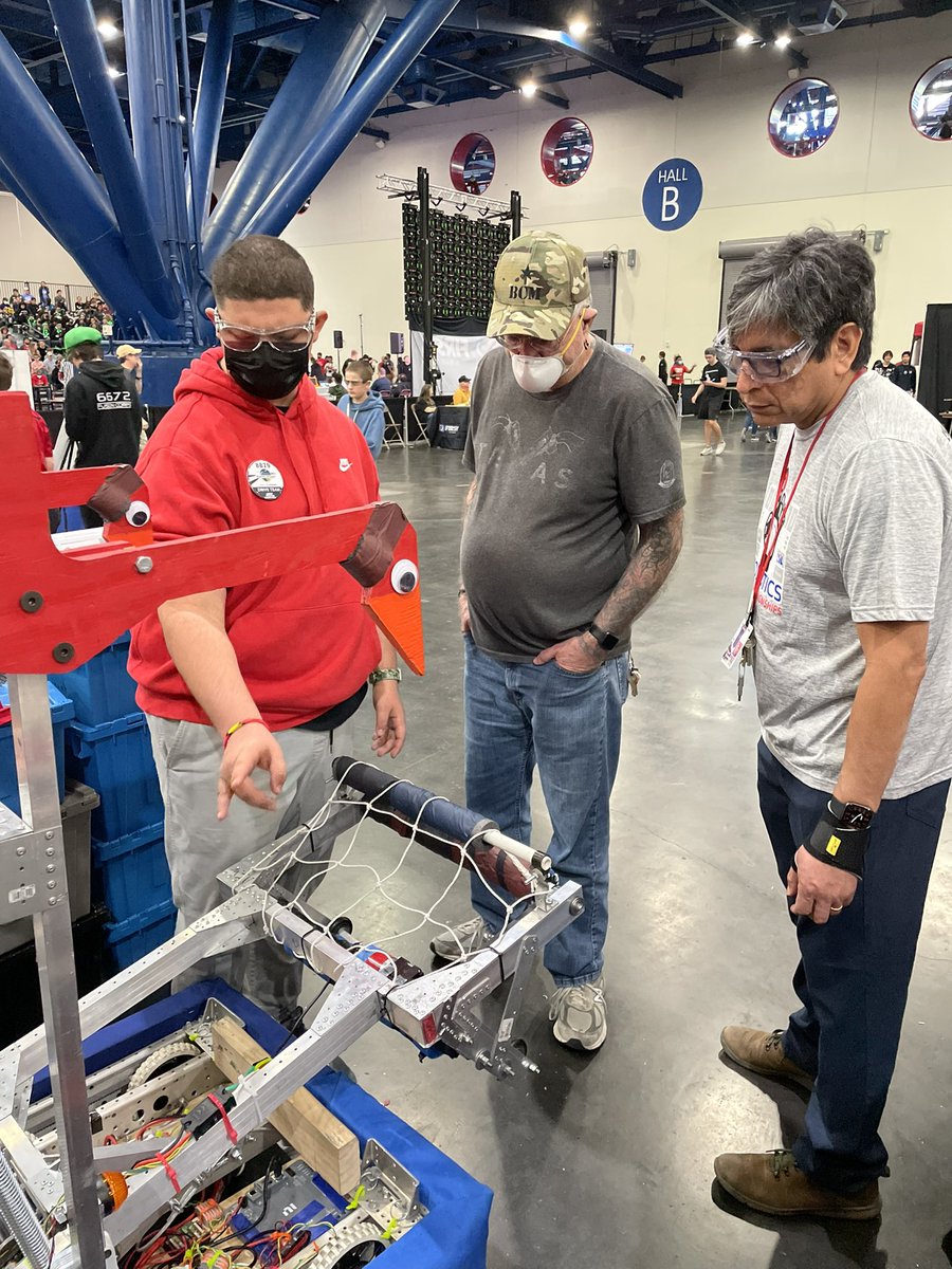 RedBIRDRoboticx's tweet photo. Sorry fans, the end of the season came in like a wrecking ball. The #frc8879 REDBird took a beating but played through the end of the qualifying matches. @FIRSTinTexas, we’ll see you next year. 🦾🙌🏼☄️ #DVISD_Robotics #DVProud https://t.co/T0hWOxO2oy