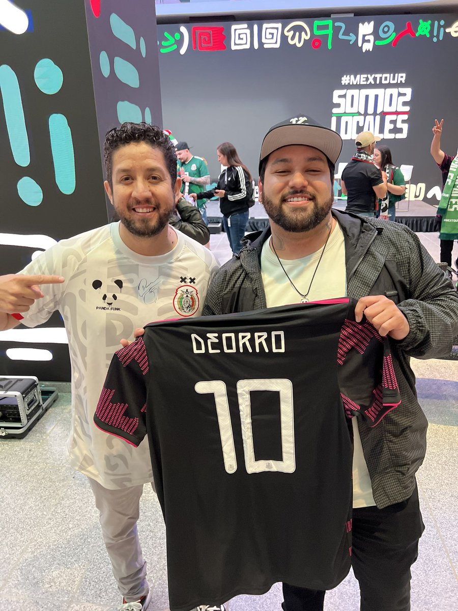 WisoVazquez's tweet photo. My two worlds colliding πΆ π₯ β½οΈ
So Iβve been a huge @Deorro fan for a while. I even got his mexico jersey he released a few years back. Today #Mextour announced he will be at every match as the official DJ. #PandaFunk https://t.co/Fw9JhIB57S