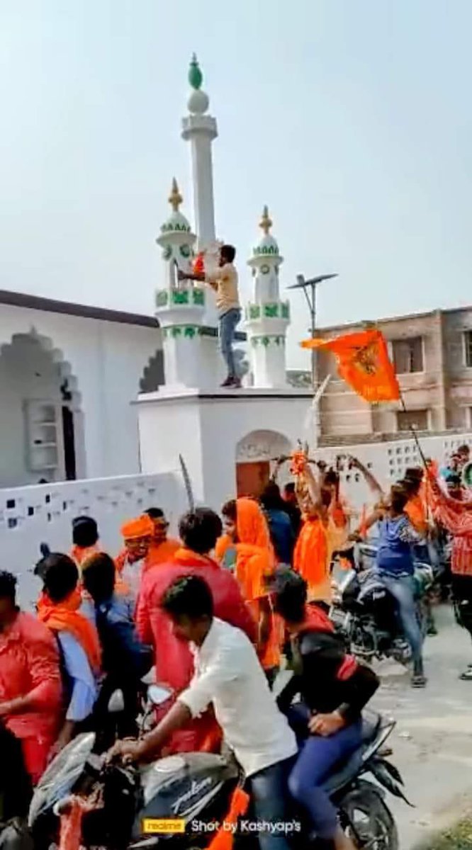 SahadaPk's tweet photo. #IncredibleIndia #IndianMuslimUnderAttack #MuslimLivesMatter https://t.co/EJ8MDpa0L6