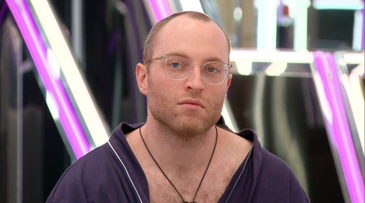 89razorskate20's tweet photo. ❔WEEK 7, RT &amp; LIKE If You’re Team KEVIN! #BBCAN10 https://t.co/5XmFPxLKqK