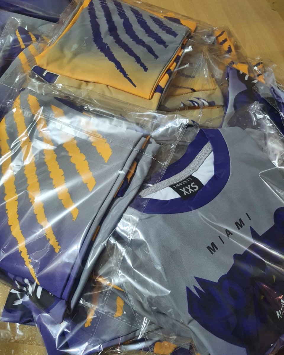 lngevty's tweet photo. Miami Wolverines 7on7 football team sporting the unis🔥🔥 

Thank you to coach @MrHarris_6 for trusting us to deliver! https://t.co/d2vdUXxEiz