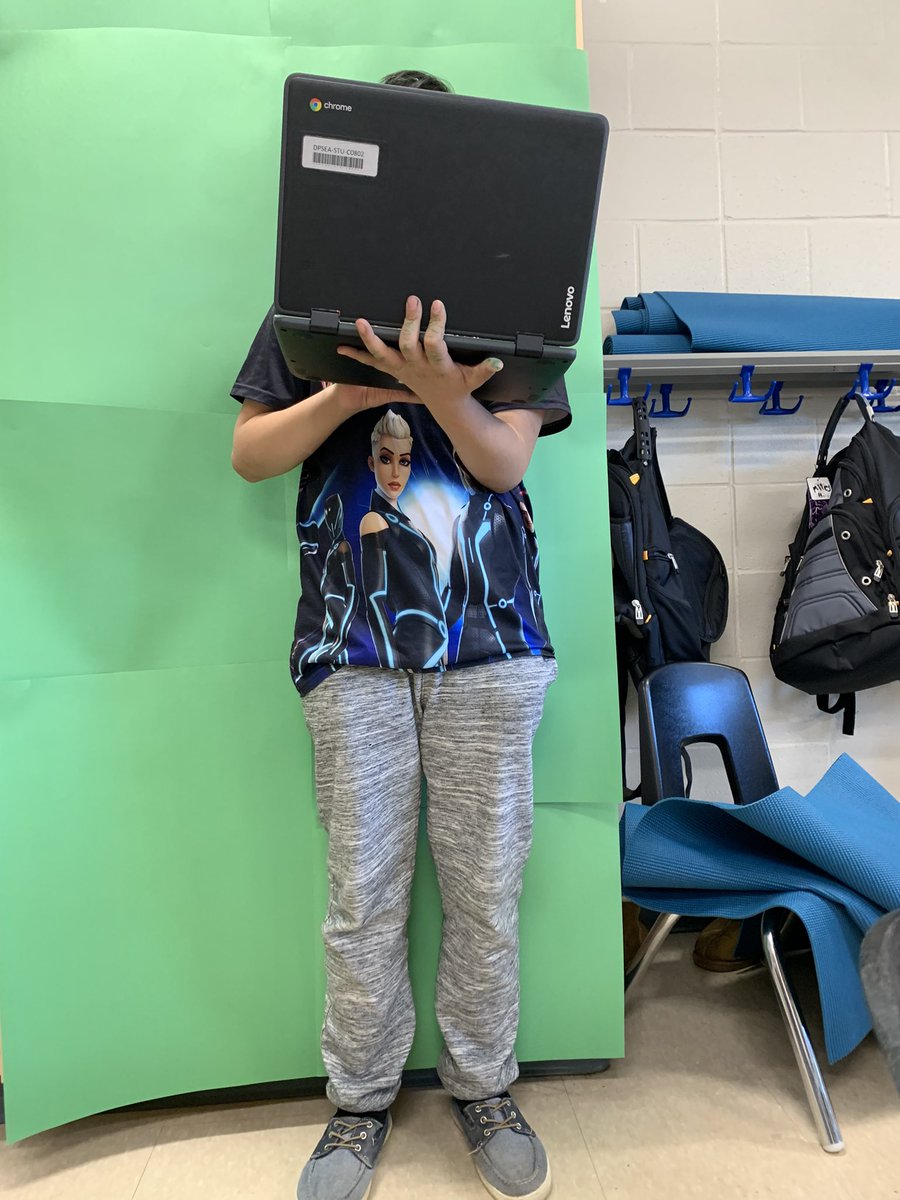 mishellelyons's tweet photo. Thanks to Mrs. Dorscht for teaching us the green screen. We are going to use it for the end of our book study. https://t.co/0Vg2REZgT4