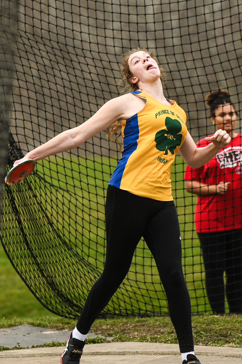 CarieKuehnNews's tweet photo. Here are a few snaps from the River Queen Relays. We will have results and a story later #iahstrk https://t.co/7X959JALBs