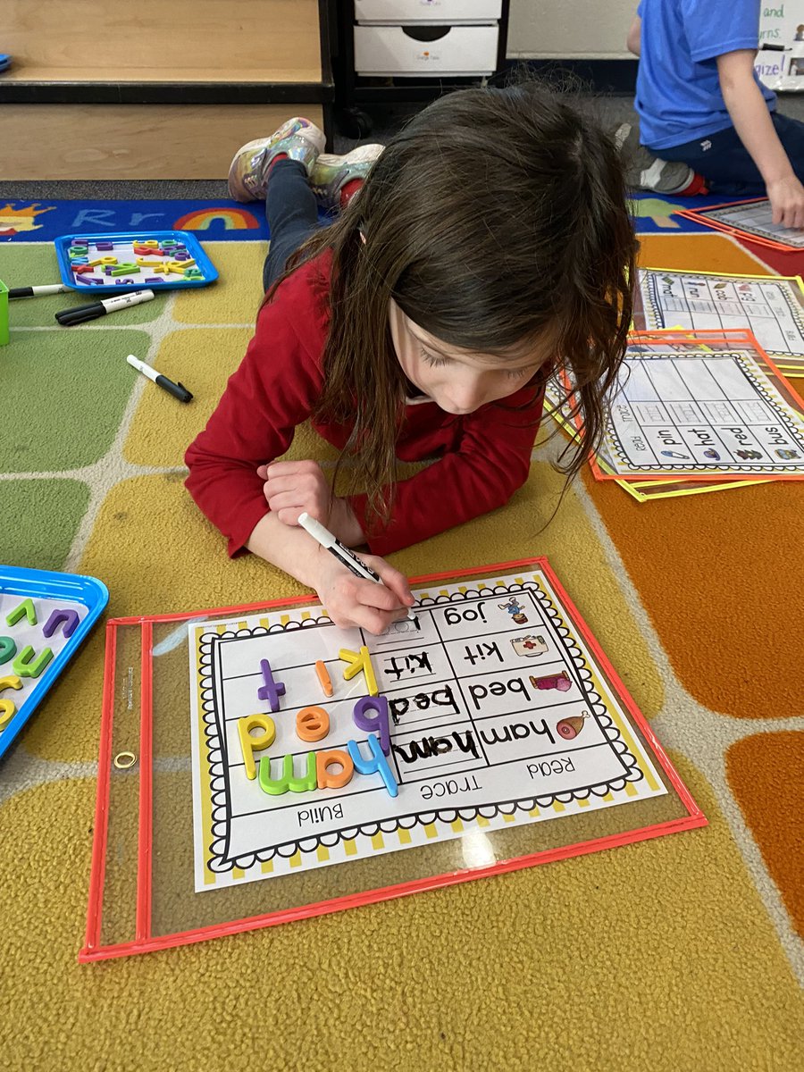 RussellsKinders's tweet photo. 💓✍🏽☀️Kinder Fun! https://t.co/iN3oAkP0YK