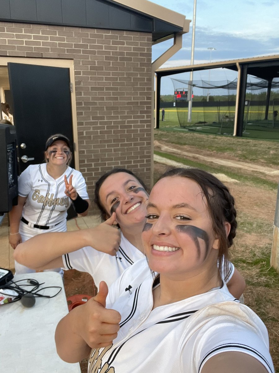 This is how we feel about the BIG region win we got tonight against Boiling Springs! We’re back in action tomorrow at home against Chapman. See you there at 6 PM! 🤘🏻🤘🏻