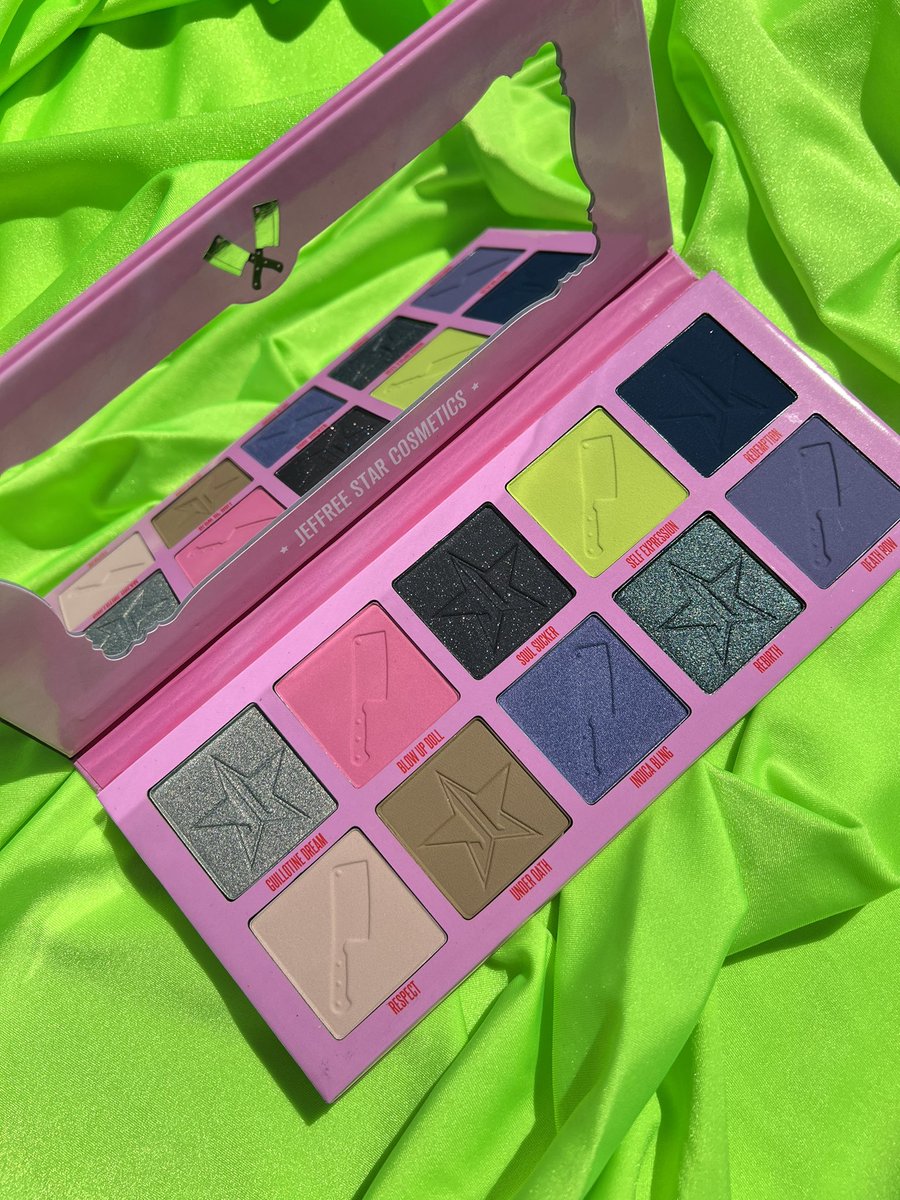 #BeautyKiller2 🔪🩸 

⁣@jeffreestar #makeuphaul #jeffreestarcosmetics #jeffreestar