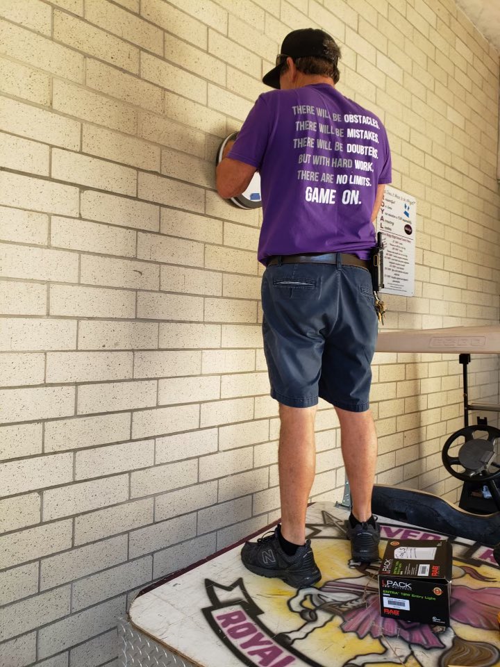 Dr. Zetzsche (@royalzetch) on Twitter photo We are so lucky to have the best custodial crew around!!! #WeAreRoyal <a href="/mcilse/">Monica Ilse</a> ๐๐ We are so lucky to have the best custodial crew around!!! #WeAreRoyal <a href="/mcilse/">Monica Ilse</a> ๐๐