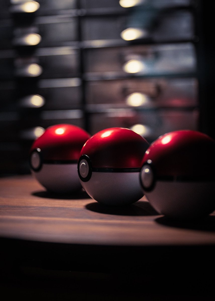 nostalgiacult's tweet photo. If you had to make this decision in real life, do you still know who you would choose? 👀 https://t.co/JorPM8X1xx