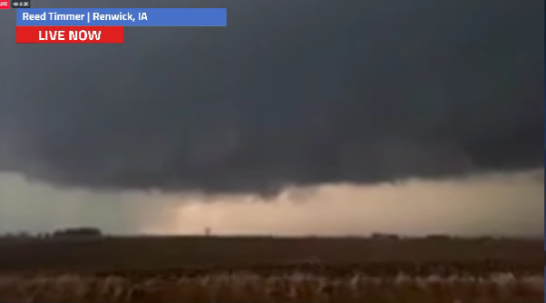 The_Kat_Abraham's tweet photo. This #tornado is producing! Not on the ground yet, but there is a lot of rotation on this storm. Screenshot from
@ReedTimmerAccu 's stream. #Kanawha #LuVerne #Renwick #Corwith #Iowa be weather aware. Know where your safe zone is. https://t.co/jgbQVoAJQy