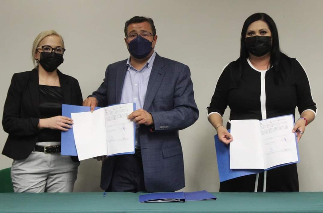 COBACHChihuahua's tweet photo. Brindaremos a los jóvenes infractores la oportunidad de cursar sus estudios de media superior y así lograr su reinserción a la sociedad, gracias a la firma de convenio entre nuestro SEA en Ciudad Juárez y el Consejo Ciudadano de Seguridad y Justicia.
#JuntosSíPodemos #YoSoyCobach https://t.co/6zPP867Wwv
