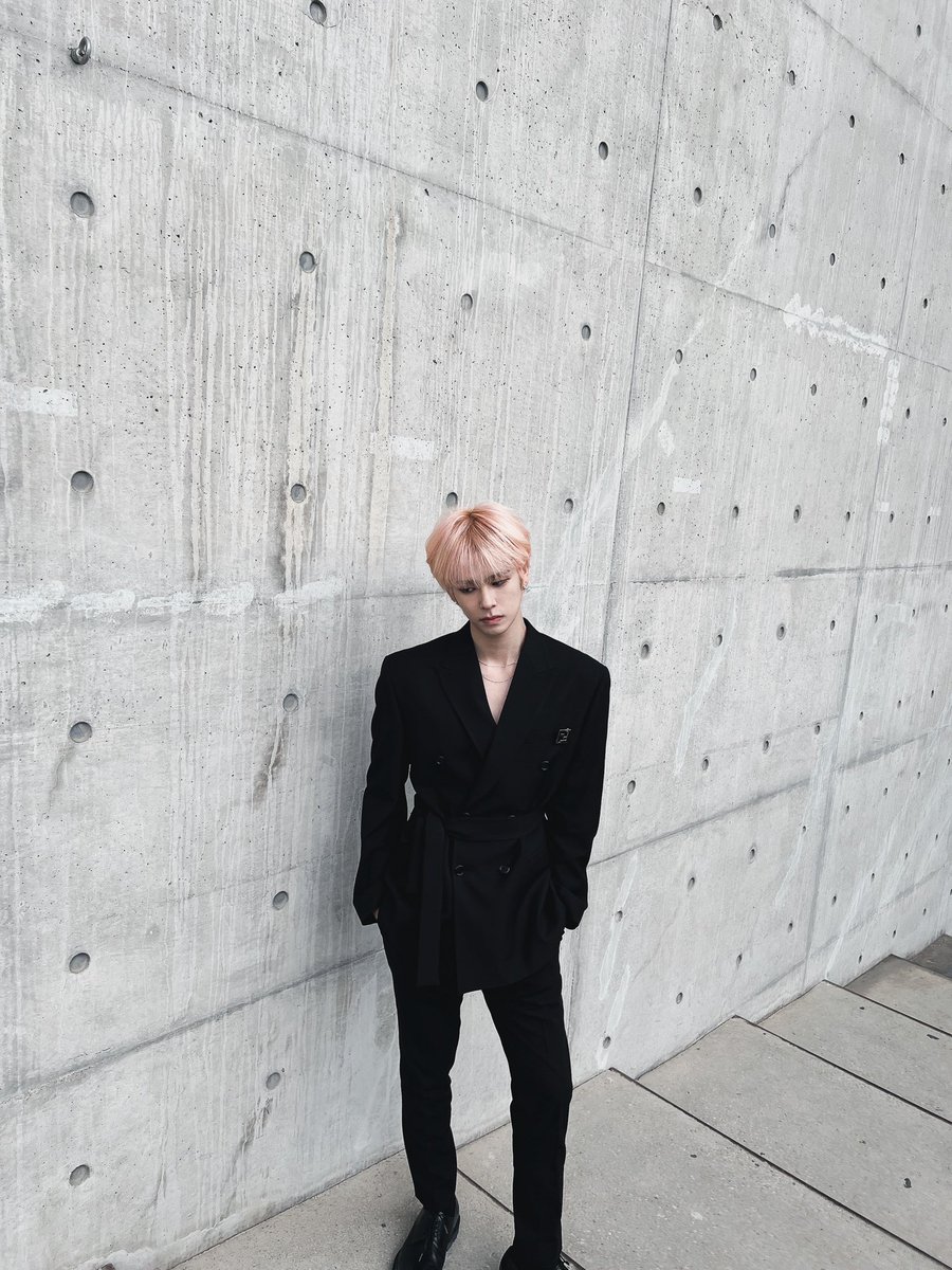 psrfolder's tweet image. serim looking like a million dollars