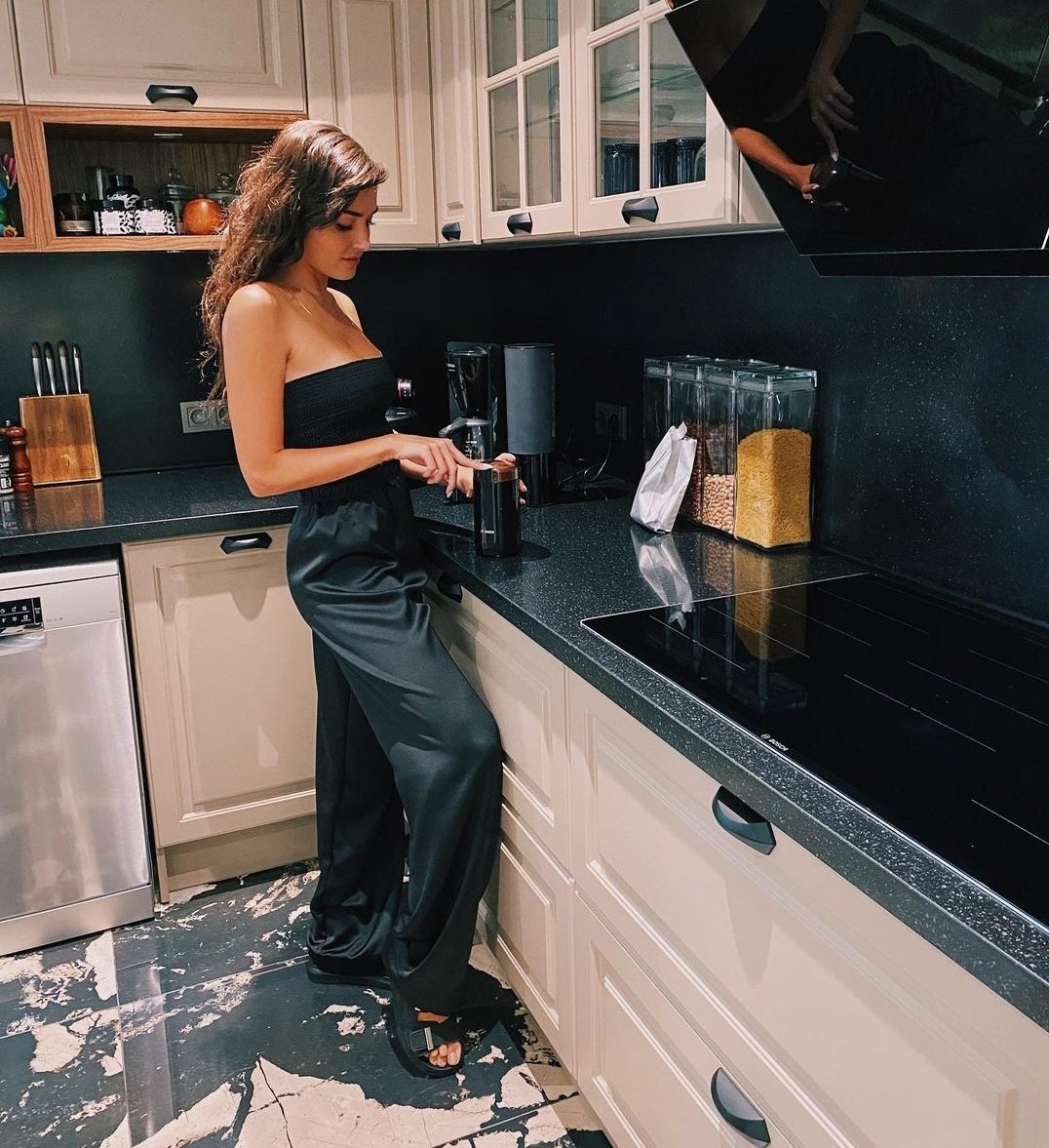 𝙇𝙤𝙫𝙚𝙡𝙮𝙣 tweet media