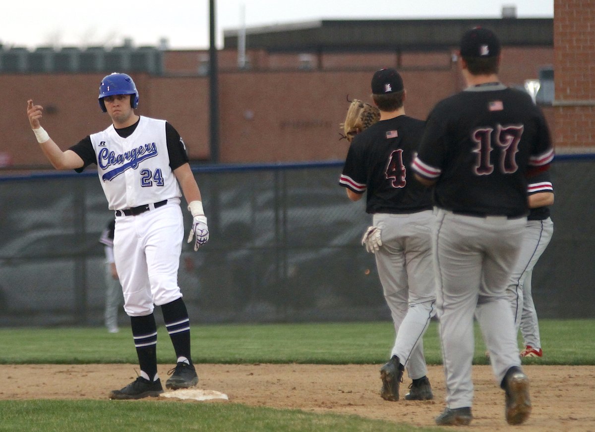 RyanMSchwab's tweet photo. Behind a complete game shutout from @CamSaunders11, the @CarrollBaseball team ran its win streak to six with a 4-0 win over Bishop Luers on Tuesday. Chargers (7-1) host Leo on Wednesday. https://t.co/9UineVUiXu