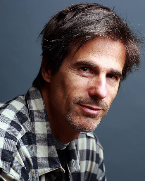 Happy birthday to director Walter Salles. My favorite film by Salles is Central do Brasil. 