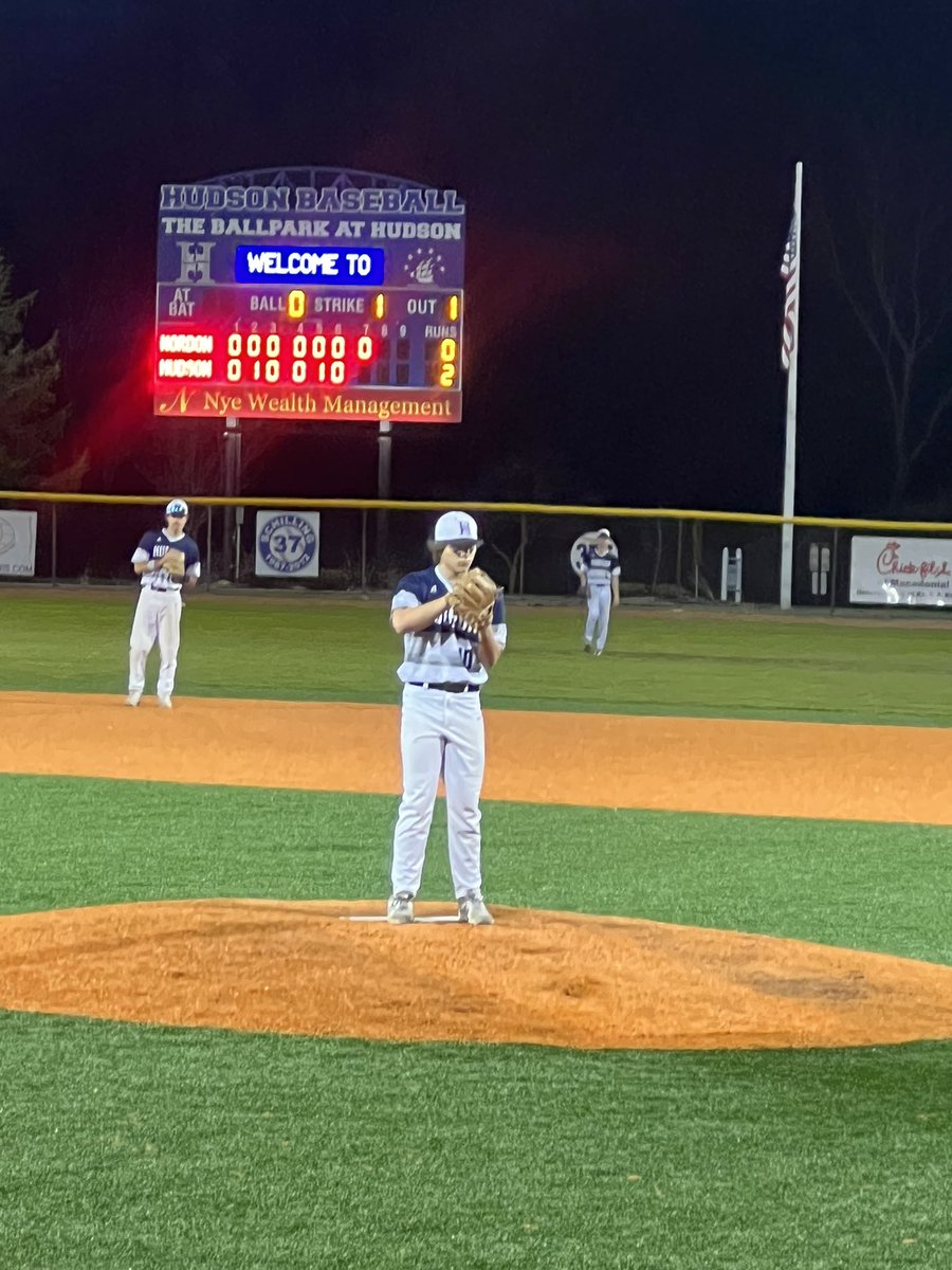 Hudson Athletics tweet media