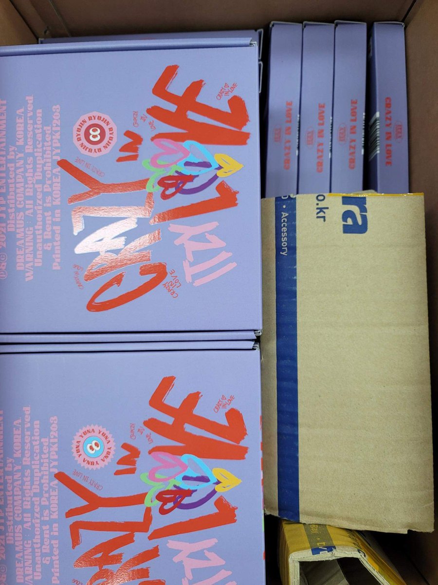 UseonSun_ph's tweet photo. Wts lfb help rt #UseonOnhand
Repost
💜D:D unsealed album php 100 ea ver.
💜Itzy crazy in love unsealed album 100 ea ver.
💜ENHYPEN D:D weverse shop global pob pc Php 100ea member
✅Onhand ready to ship once paid
✅Payo
✅Gcash
✅Sco/ direct ggx
Mine or dm us🤗
Check the thread https://t.co/YGASJoCAy5