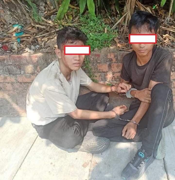 spring_2021's tweet photo. TW//Blood,Death

On this morning, MgHeinHtetNaing, a delivery boy was shot dead by military council Troops near BoSeinMhan Stadium, Bahan Tsp, Yangon and 2 youths were also beaten and abducted.

#RevolutionaryThingyan
#2022Apr13Coup
#WhatsHappeningInMyanmar https://t.co/y4cN215vc1