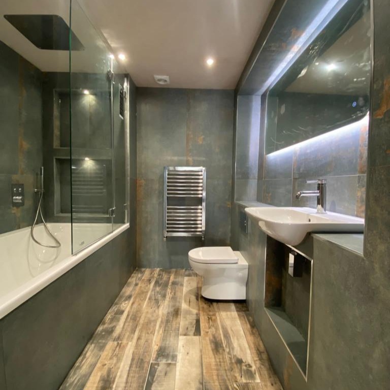 Another day, another epic bathroom...
🤍
#atlantic_complete_collection 
#atlanticbk
#atlantictilegallery
#northdevon
#interiordesign
#home