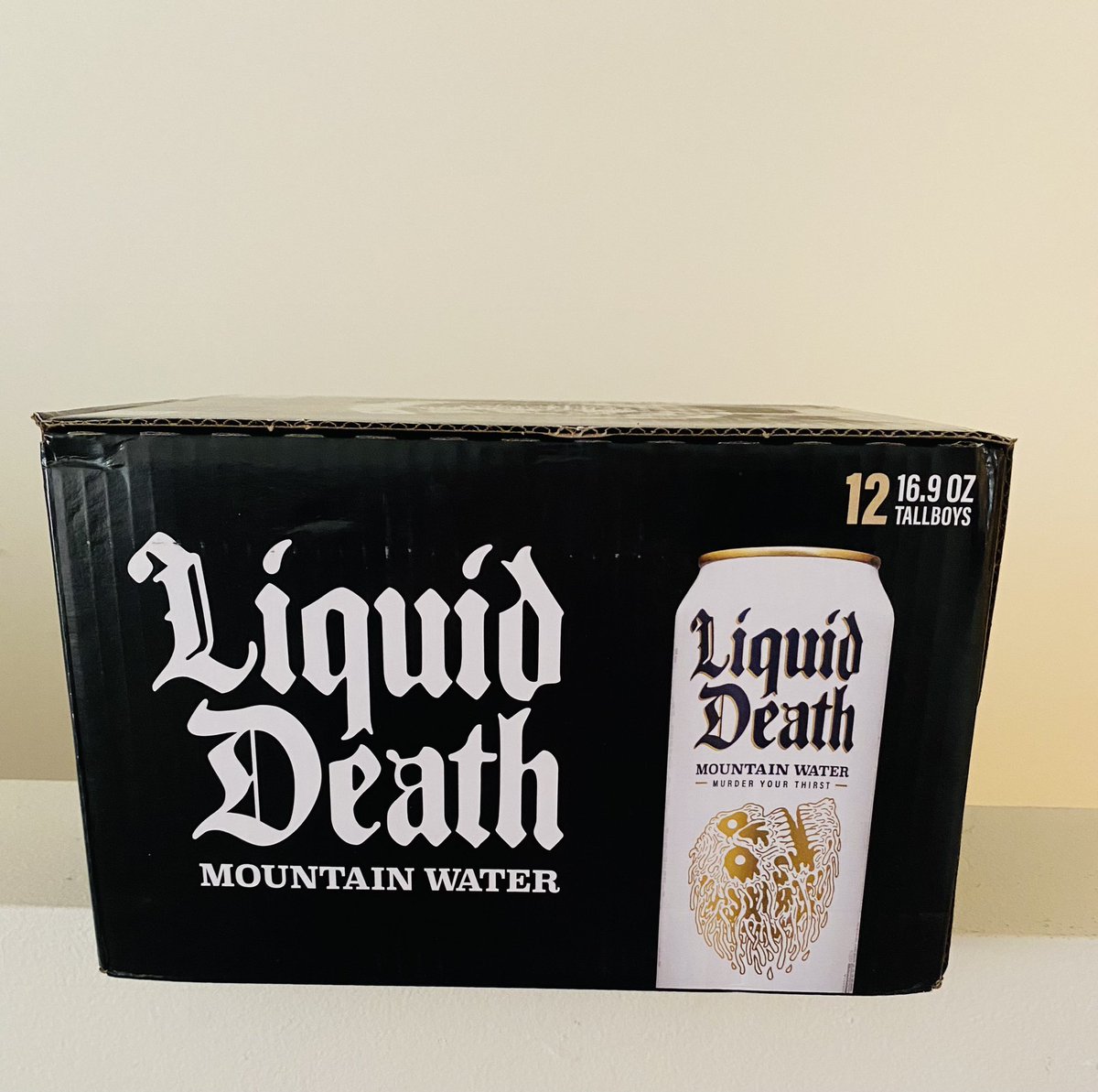 LuckyK13's tweet photo. @LiquidDeath #Murderyourthirst https://t.co/ZZDfwV5GMw