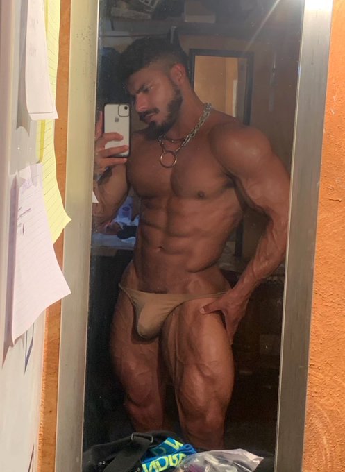 Watch Ottoniel Yañez's leaked NSFW photo on TwXstars