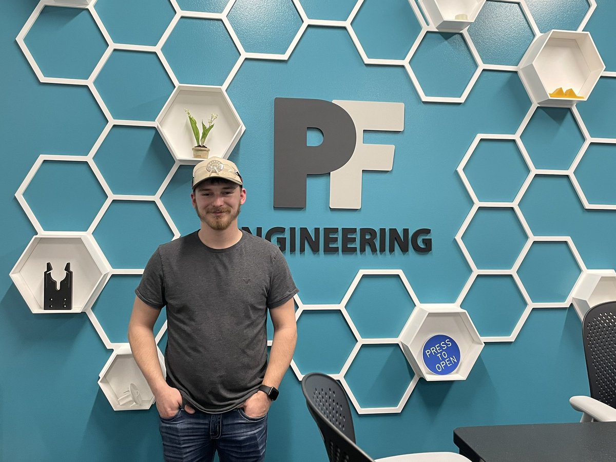 MrsMaxwellOTC's tweet photo. Great visit to PolyFab plastics to see DDT student Brycen in action. Thank you @PolyfabInc for allowing students the opportunity to begin their careers! https://t.co/IXV99Bktb2