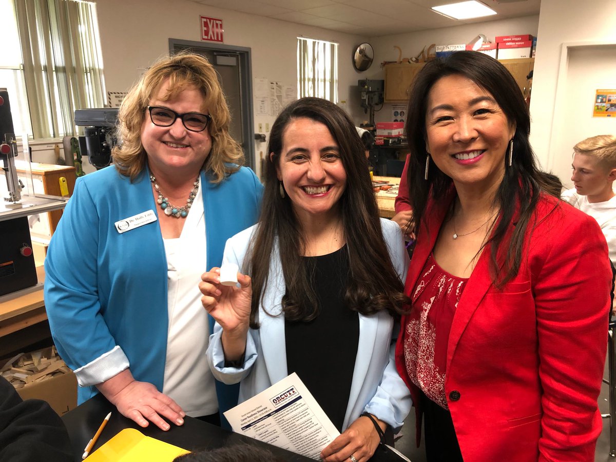susan_salcido's tweet photo. Inspired by the students & teachers @ Orcutt Union School District’s Career Readiness Showcase! Thank you, @hce101 Dr. Edds and OUSD team/community. Creativity and excellence in action!! @MoniqueLimonCA @SBCEO https://t.co/1uR9e6lgxk