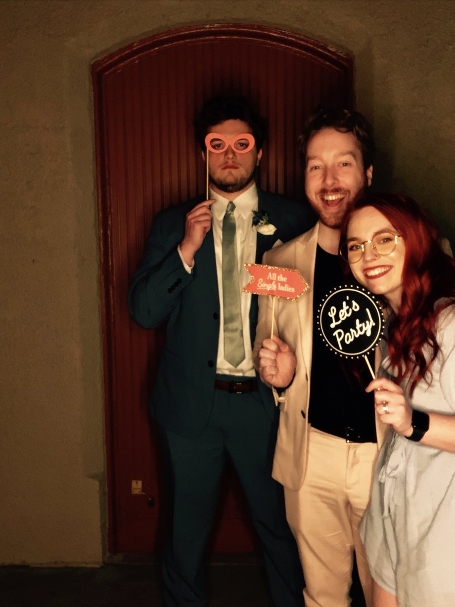 okay last post from the weekend :)

congrats again to sneeg and Hannah!! the wedding was beautiful and I’m so so happy for them