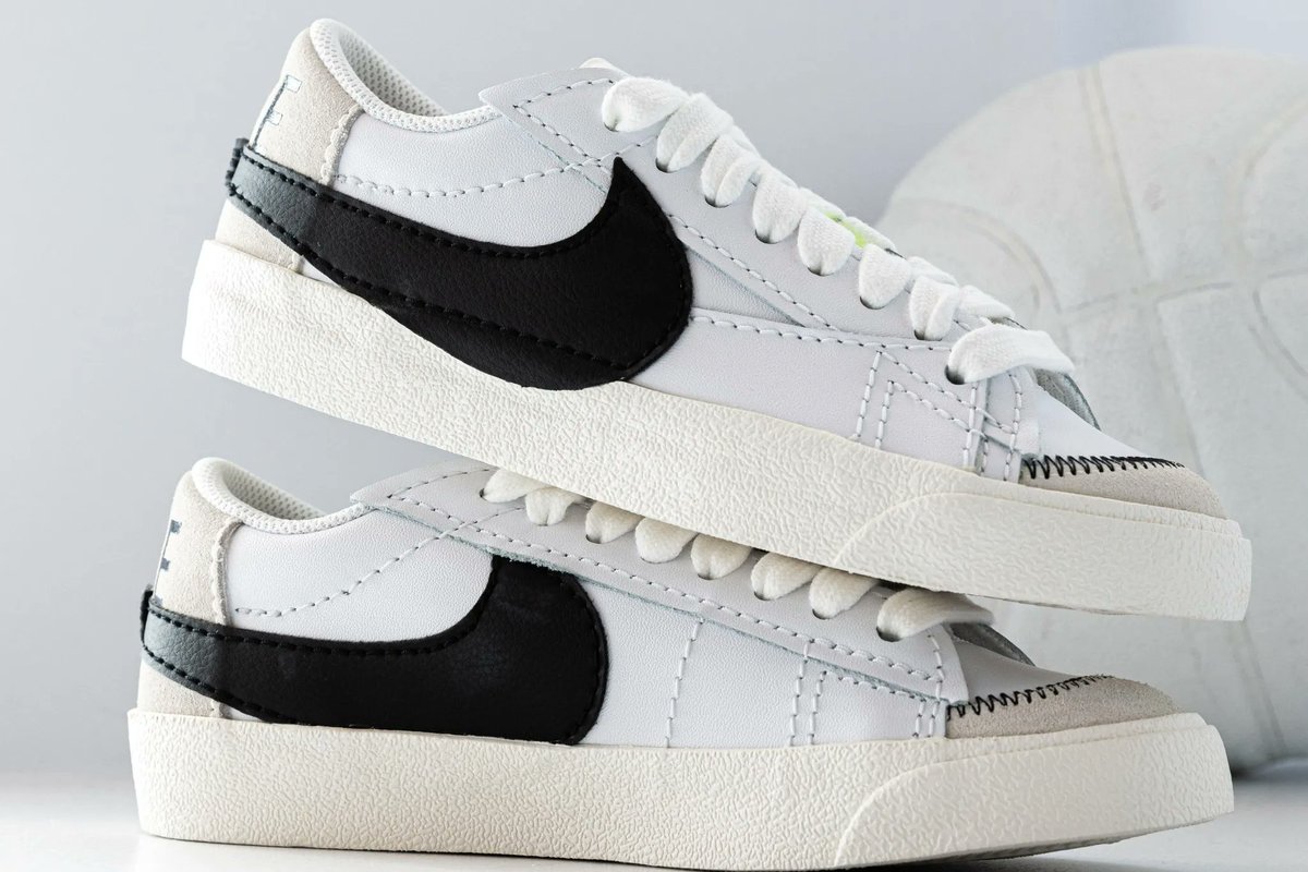 Selling out via Nike US
Blazer '77 Low Jumbo 'White/Black' 
=> bit.ly/3GWa3P7