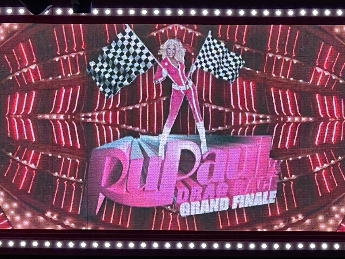 TerryRescue73's tweet photo. Just finished RuPauls Drag Race as the Set Medic.  Had an amazing and fun time doing this show!  Can’t show too much since the show hasn’t aired yet.
#rupaulsdragrace #setmedic #safety #lasvegas #DragRace https://t.co/8Xvy12hA7d