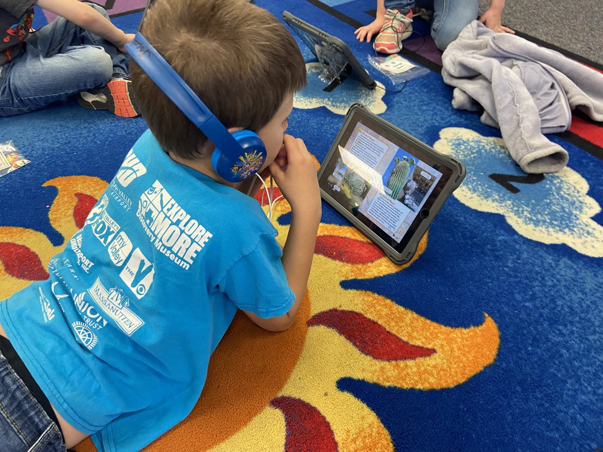 msflanary's tweet photo. Kinders hatched peeps delivered to our room with a note from E. Bunny to care for the peeps while he was busy getting ready for Easter. They were challenged to build a nest so they researched, planned, and constructed a nest that would keep their peeps safe from predators. https://t.co/HQsb0KxoO7