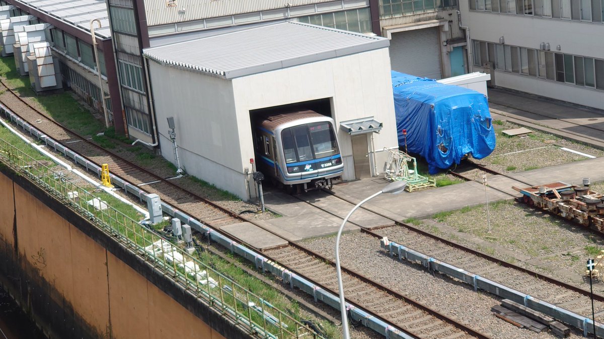 kzm016's tweet photo. #横浜市営地下鉄 #ブルーライン #3000A
さて、検査!検査! https://t.co/IwLnlu1y1E