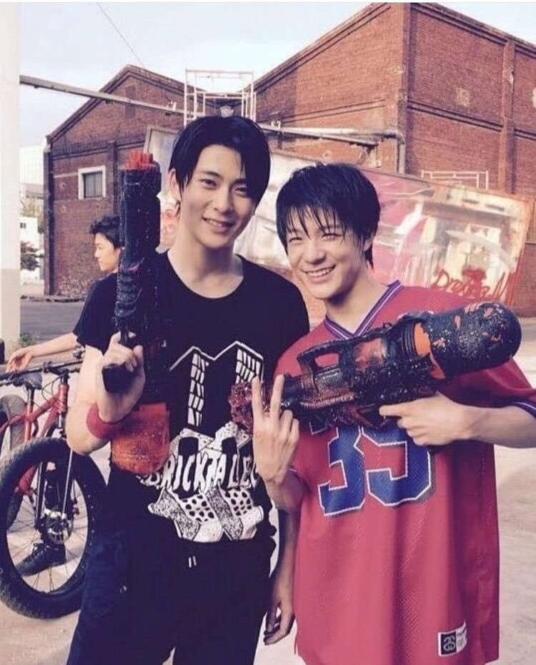 สงกรานต์พี่น้องคู่นี้เค้าเล่นซอยไหน