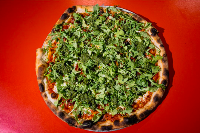 alidoronyc's tweet photo. 🚨 LIMITED TIME COLLAB 🚨 PDA x ALIDORO #Pizza - spicy tomato sauce (incorporating our signature hot spread), our lemon basil pesto, fresh mozzarella, hot sopressata + arugula! Get a slice or get a whole pie!

Available until April 29th, exclusively at PDA Slice Shop at the Hugh! https://t.co/gqsuCxnkLn