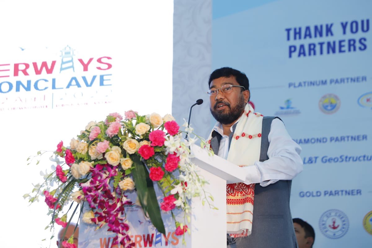 Rameswar_Teli's tweet photo. Yesterday,addressed @Waterwayscon, at Dibrugarh, Assam organised by the @shipmin_india. The two-day conclave involved constructive discussions and brainstorming on the setting up of multi-modal projects in the Northeast for the multipronged development of the region. https://t.co/dMOstjYnBW