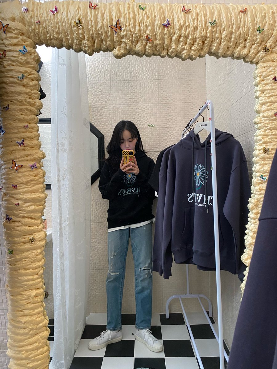 220327 #신비 유니버스 FNS

🐱 이 집 옷 잘하네