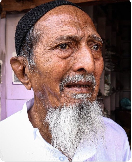 Bilalpathan00's tweet photo. A #Muslim man photographed in front of his now destroyed property his eyes clearly shows the #pain. 
Under which law his #property has been #destroyed? Where is #court where is #justice?  #IndianMuslimsUnderAttack #IndianMuslimGenocideAlert
#MuslimLivesMatter #SaffronTerrorism https://t.co/xV9xoW0vdG