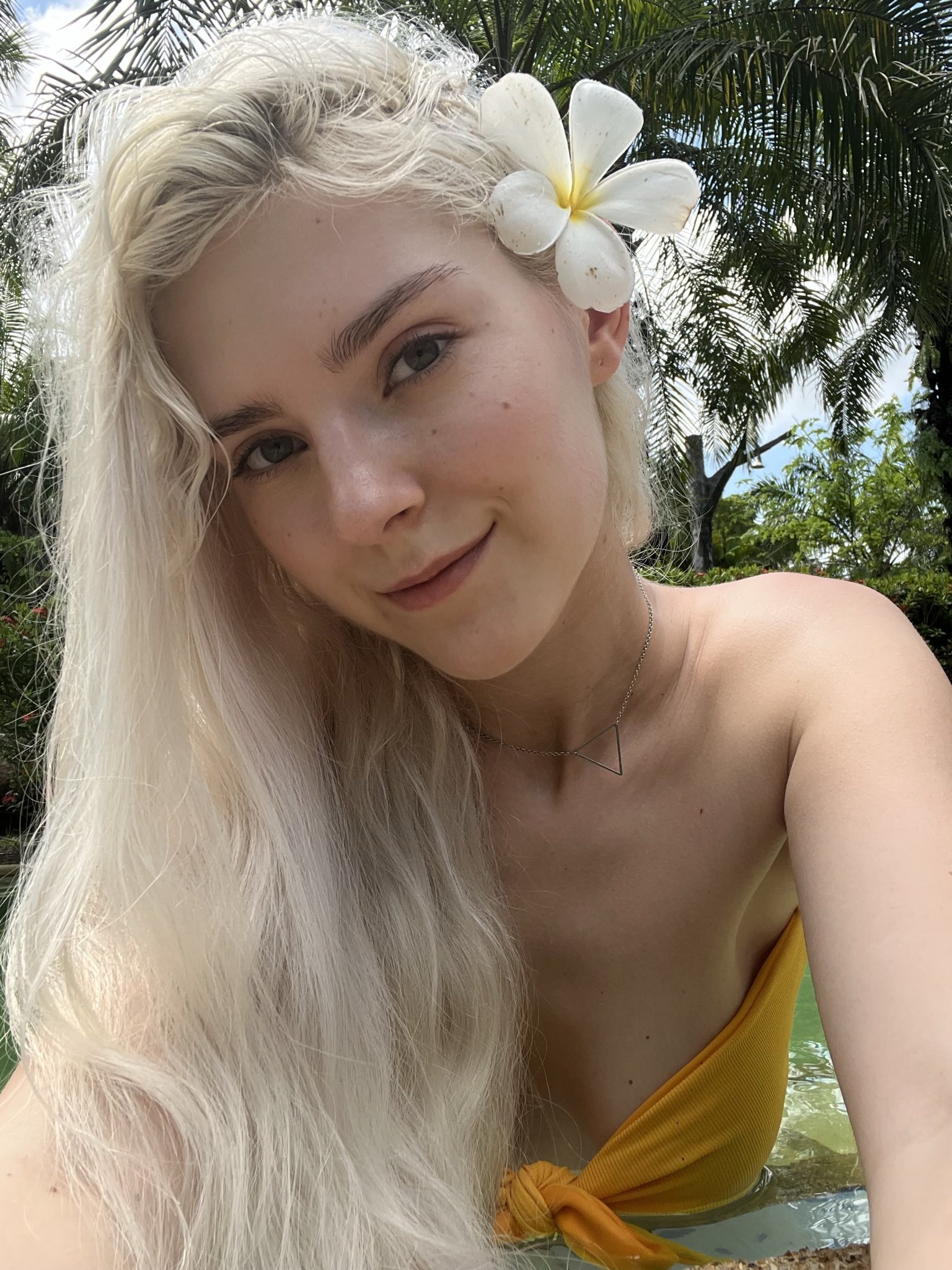 Eva Elfie on Twitter "Finally feeling relaxed last days 🌸 https //t.co